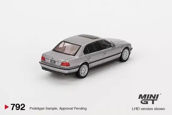 BMW 750IL Aspen Silver Metallic MGT00792