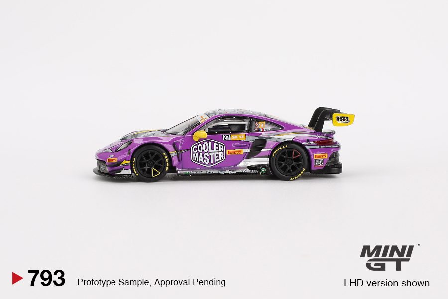 Porsche 911 GT3 R #27 HubAuto Racing 2023 FIA GT World Cup