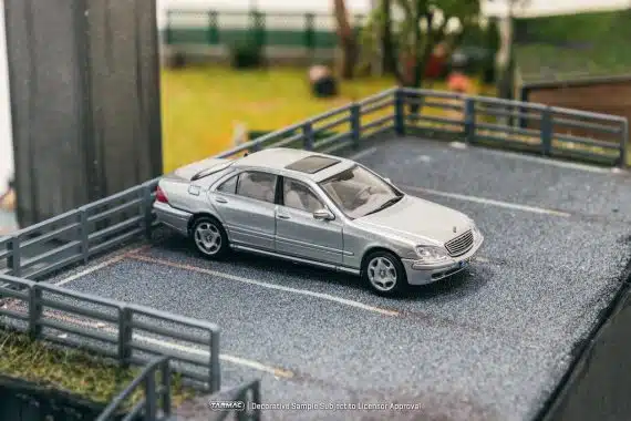 Mercedes-Benz S-Class Brilliant Silver Metallic