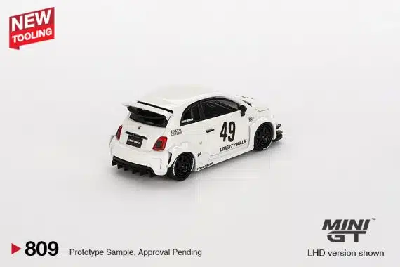 LB-WORKS x Fiat Abas Works ABARTH 595 Gara White MGT00809