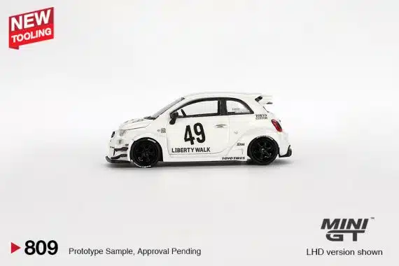 LB-WORKS x Fiat Abas Works ABARTH 595 Gara White MGT00809