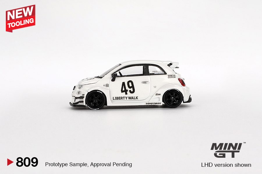 LB-WORKS x Fiat Abas Works ABARTH 595 Gara White MGT00809