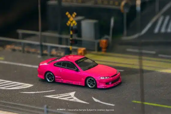 VERTEX Nissan Silvia (S15) Pink Metallic T64G-023-PI