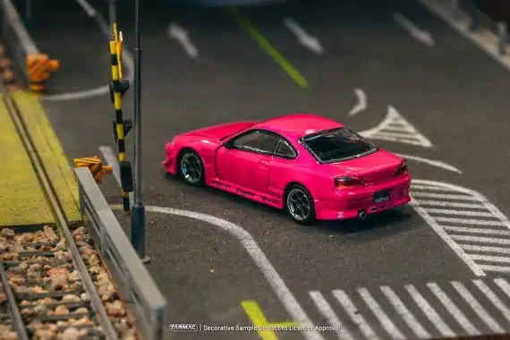 VERTEX Nissan Silvia (S15) Pink Metallic T64G-023-PI