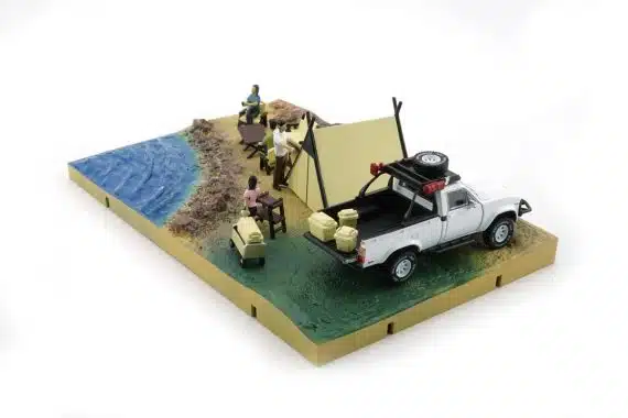 BMC Toyota Hilux 1980 N60 N70 Series Accessory Pack with Camping Dirorama