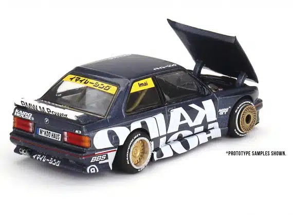 MINI GT No.154 BMW M3 (E30) Kaido Works V1 KHMG154