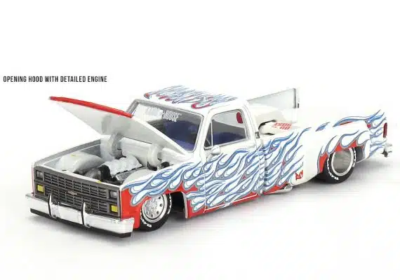 MINI GT No.156 Chevrolet Silverado Dually on Fire V2 KHMG157