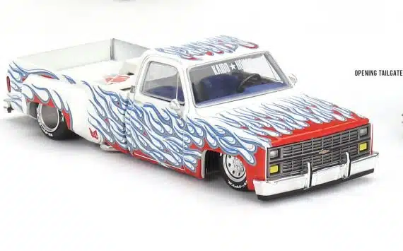 xMINI GT No.156 Chevrolet Silverado Dually on Fire V2 KHMG157