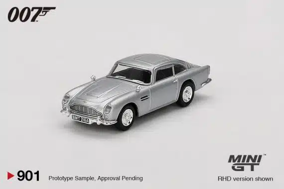 Aston Martin DB5 "Thunderball" English Blister Packaging