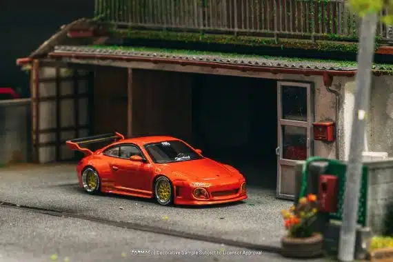Old & New 997 Red Metallic T64R-TL053-REM