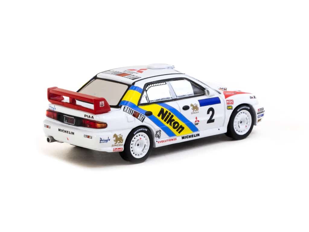 Tarmac Works 1:64 GLOBAL64 Mitsubishi Lancer Evolution III Hong Kong-Beijing Rally 1995 Winner T64G-050-95HKBR02