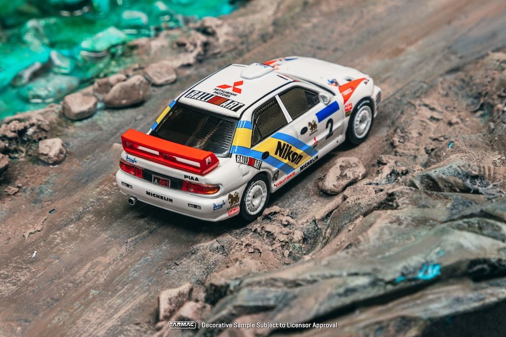 Tarmac Works 1:64 GLOBAL64 Mitsubishi Lancer Evolution III Hong Kong-Beijing Rally 1995 Winner