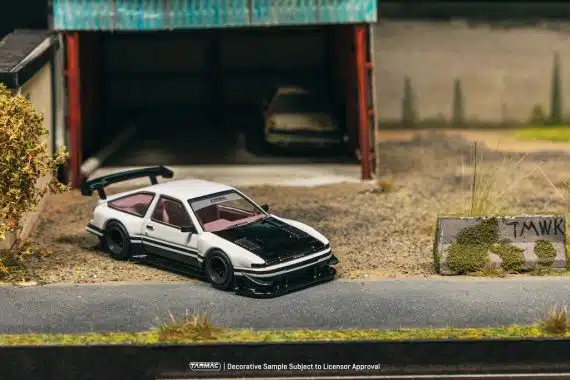 Toyota Sprinter Trueno AE86 Widebody by Jon Sibal