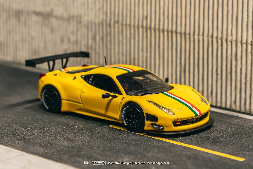 Tarmac Works 1:64 ROAD64 Ferrari 458 Italia GT3 Yellow T64R-073-YL
