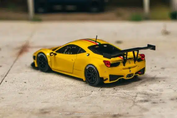 Tarmac Works 1:64 ROAD64 Ferrari 458 Italia GT3 Yellow T64R-073-YL