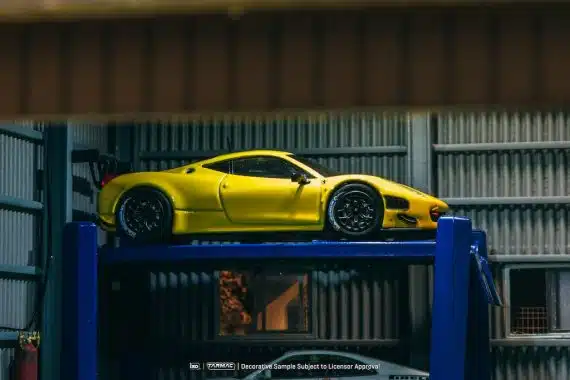 Tarmac Works 1:64 ROAD64 Ferrari 458 Italia GT3 Yellow T64R-073-YL