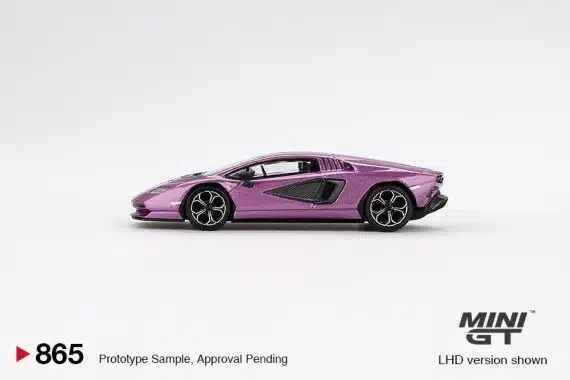 Lamborghini Countach LPI 800-4 Viola 30th MGT00865