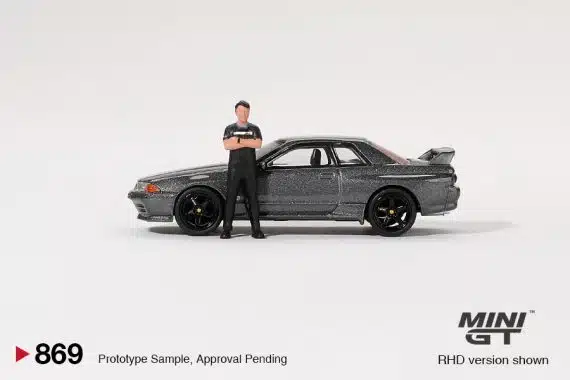 Nissan Skyline GT-R (R32) Nismo Gunmetal W/ Matsuda Figure Tsugio Matsuda Collection MGT00869