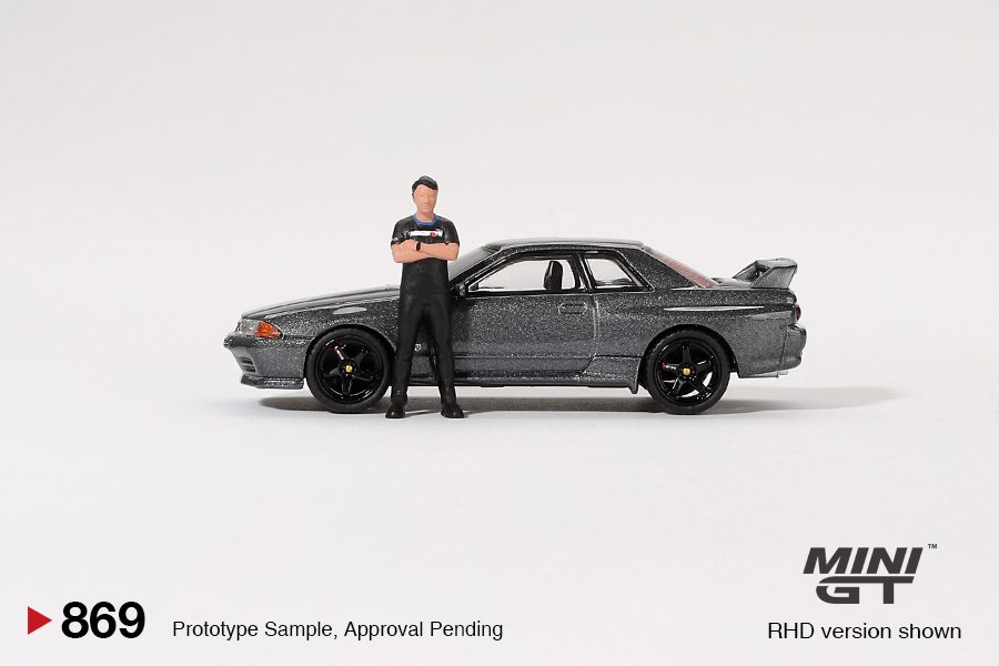 Nissan Skyline GT-R (R32) Nismo Gunmetal W/ Matsuda Figure Tsugio Matsuda Collection MGT00869