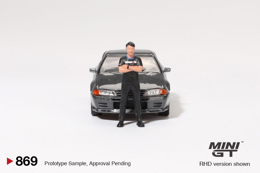 Nissan Skyline GT-R (R32) Nismo Gunmetal W/ Matsuda Figure Tsugio Matsuda Collection MGT00869