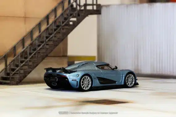 Tarmac Works 1:64 GLOBAL64 Koenigsegg Regera Light Blue Metallic