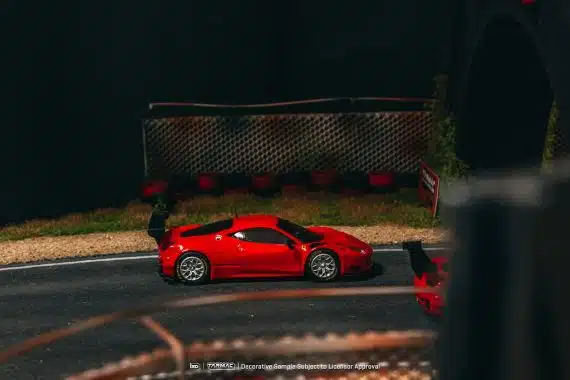ROAD64 Ferrari 458 Italia GT3 Red T64R-074-RE