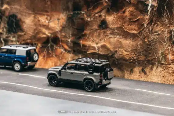 Land Rover Defender 110 Grey Metallic T64G-020-GY