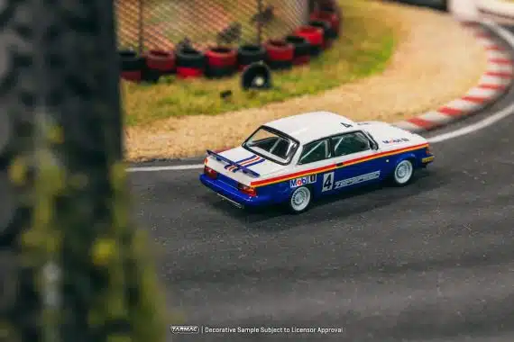 Tarmac Works 1:64 HOBBY64 Volvo 240 Turbo Malaysian Group A Championships 1987