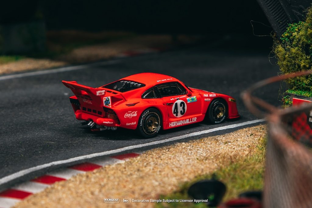 Tarmac Works 1:64 HOBBY64 Porsche 935 K3 24h of Le Mans 1981 Bob Akin