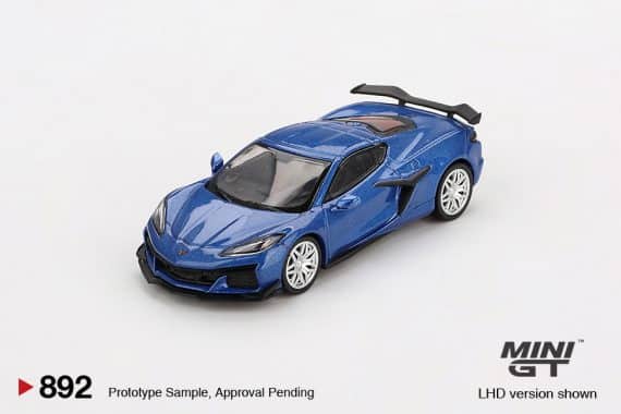 MINI GT No.892 Chevrolet Corvette Z06 2023 Elkhart Lake Blue Metallic MGT00892