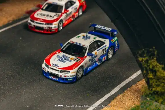 Tarmac Works 1:64 HOBBY64 Nissan NISMO GT-R LM 24h of Le Mans 1995