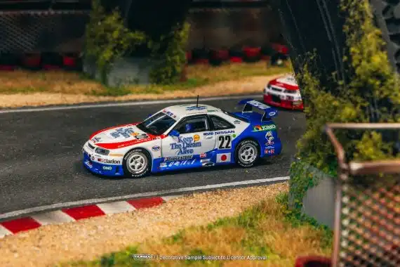 Tarmac Works 1:64 HOBBY64 Nissan NISMO GT-R LM 24h of Le Mans 1995