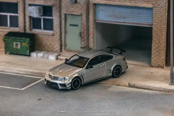 Tarmac Works 1:64 GLOBAL64 Mercedes-Benz C 63 AMG Coupé Black Series Silver Metallic T64G-009-SL