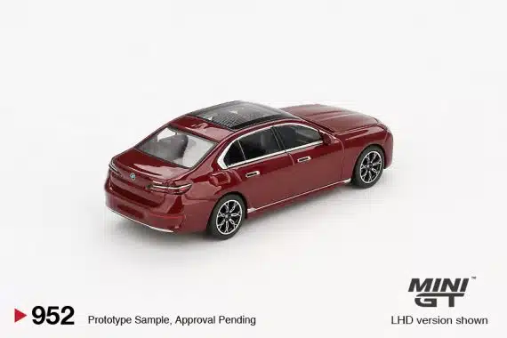 MINI GT No.952 BMW i7 xDrive60 Aventurin MGT00952