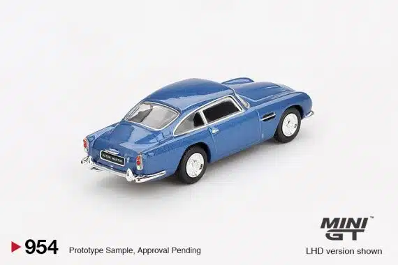 MINI GT No.954 Aston Martin DB5 Sierra Blue MGT00954