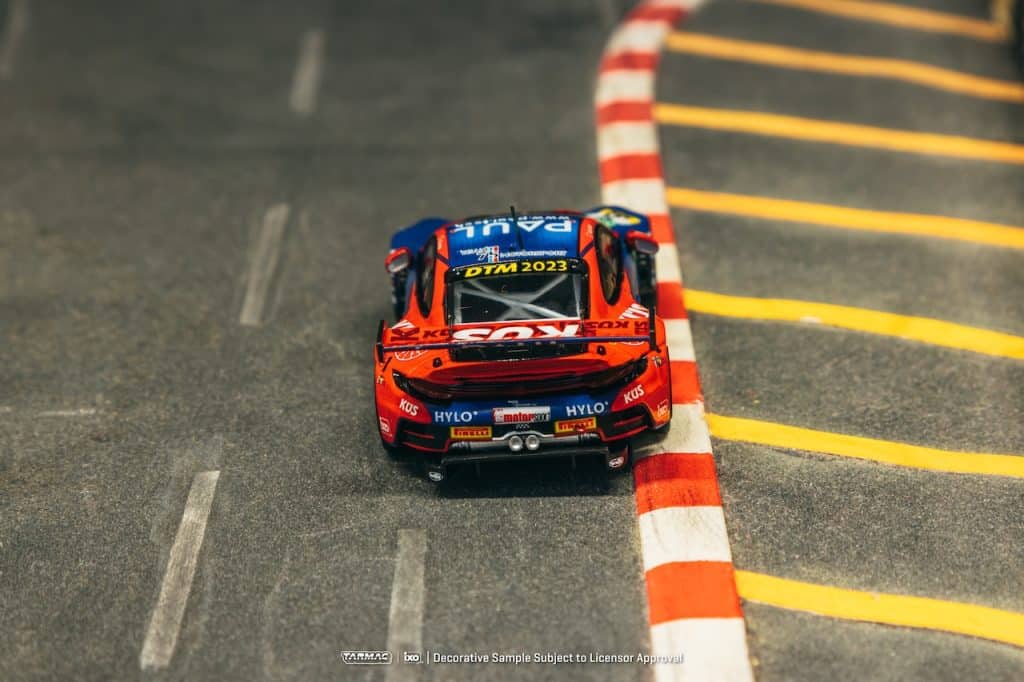 Tarmac Works 1:64 HOBBY64 Porsche 911 GT3 R DTM 2023 Ayhancan Güven T64-084-23DTM24