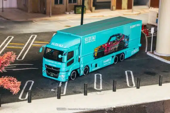 Tarmac Works 1:64 TRUCK64 Mitsubishi Fuso Super Great LB-TRUCKS T64T-TL001-LBS