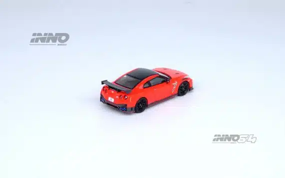 INNO64 1:64 NISSAN GT-R (R35) NISMO Red IN64-R35N-RED