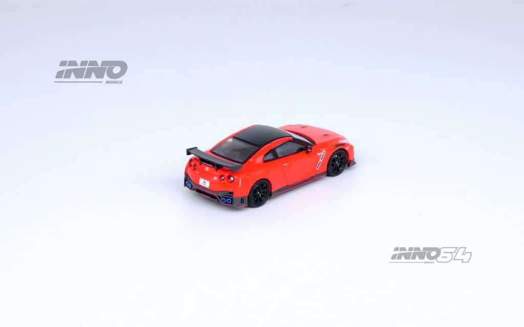 INNO64 1:64 NISSAN GT-R (R35) NISMO Red IN64-R35N-RED