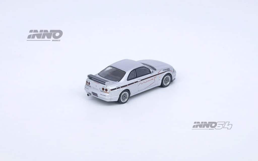INNO64 1:64 NISSAN SKYLINE GR-R (R33) "Tuned by Mine's" IN64-R33-MINES-S