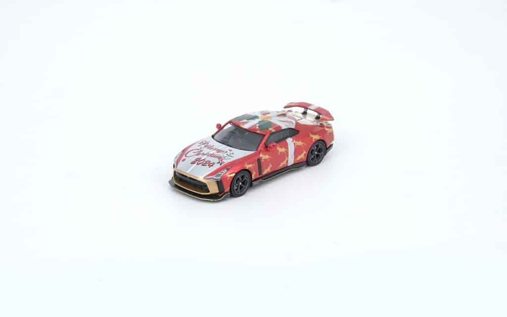 INNO64 1:64 NISSAN GT-R50 "X'MAS 2024" Special Edtion With Chrome Gold Chase Car