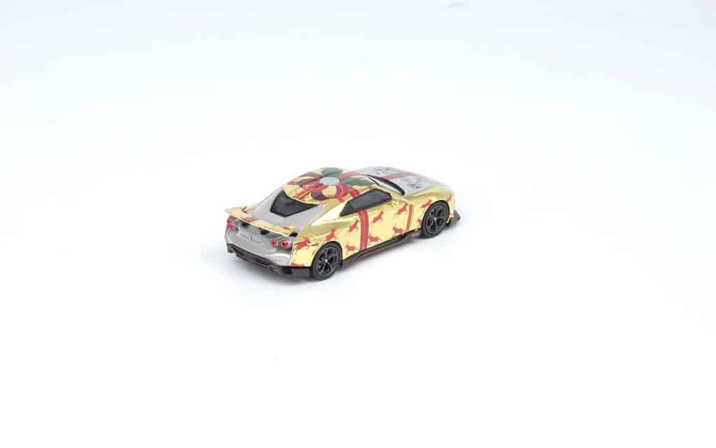 INNO64 1:64 NISSAN GT-R50 "X'MAS 2024" Special Edtion With Chrome Gold Chase Car