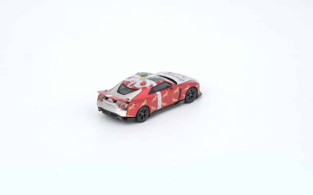 INNO64 1:64 NISSAN GT-R50 "X'MAS 2024" Special Edtion With Chrome Gold Chase Car