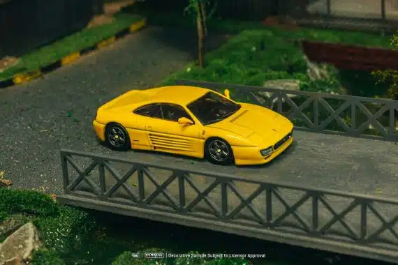 Tarmac Works 1:64 ROAD64 Ferrari 348 Challenge Yellow T64R-082-YL