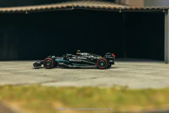 Tarmac Works 1:64 GLOBAL64 Mercedes-AMG F1 W14 E Performance Hungarian Grand Prix 2023