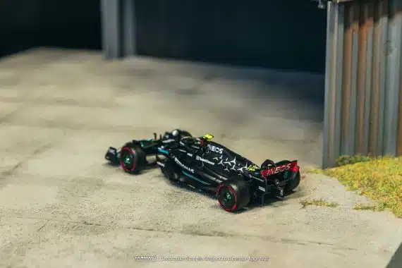 Tarmac Works 1:64 GLOBAL64 Mercedes-AMG F1 W14 E Performance Hungarian Grand Prix 2023
