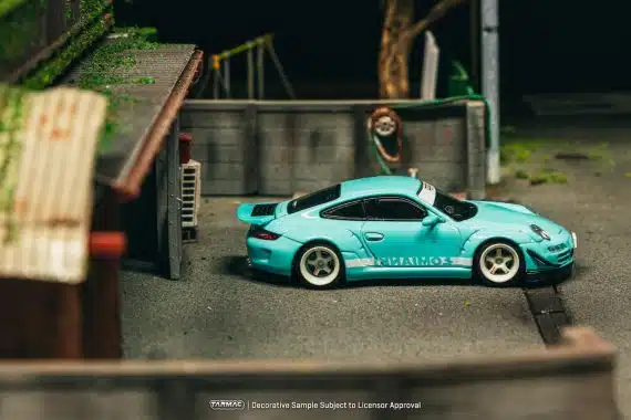 Tarmac Works 1:64 HOBBY64 RWB 997 Lomianki T64-057-LO