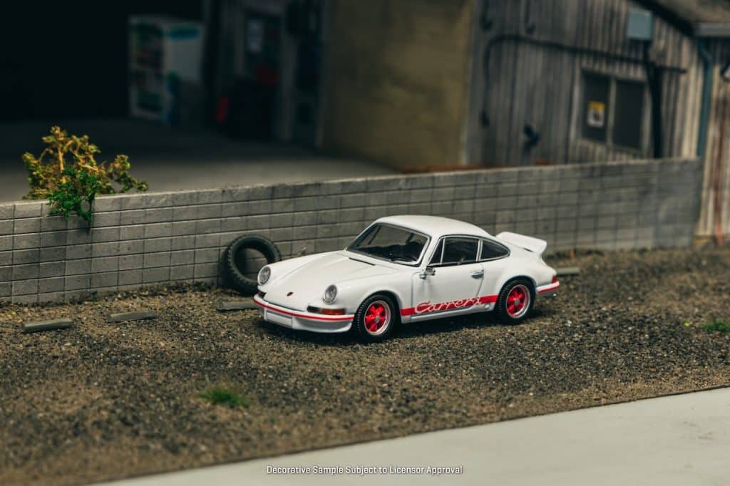 Tarmac Works 1:64 COLLAB64 Porsche 911 Carrera RS 2.7 Lightweight White/Red T64S-023-WR
