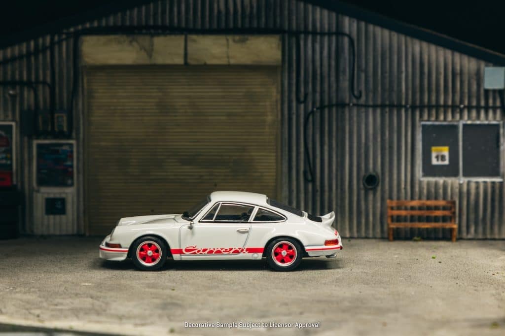 Tarmac Works 1:64 COLLAB64 Porsche 911 Carrera RS 2.7 Lightweight White/Red T64S-023-WR