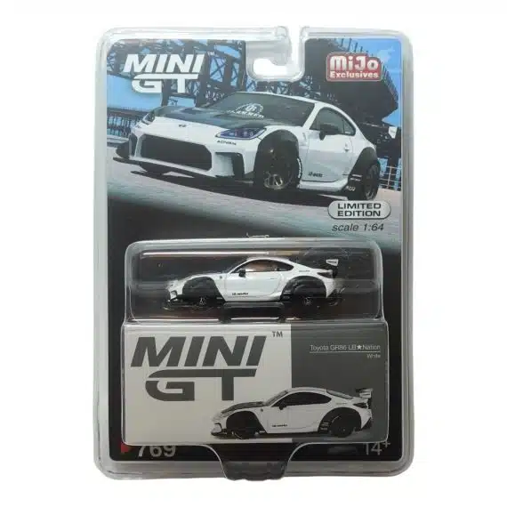 MINI GT No.769 Toyota GR86 LB★Nation White